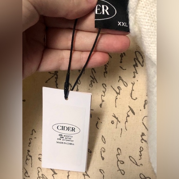 Cider faux fur neckline cable knit cardigan NWT Size XXL - Picture 10 of 12